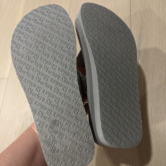 Sketchers platform flip flops - Picture 5 of 12